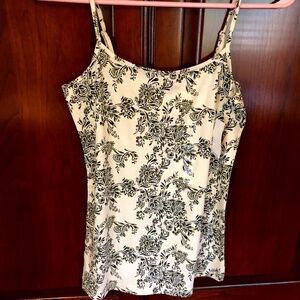 Loft Cami New w/tag / with adjustable straps stretch cream / floral / black